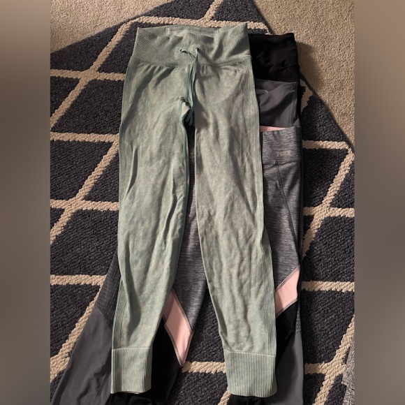 victoria secret pink bundle - Picture 2 of 10